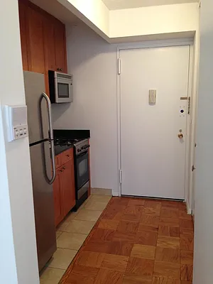 Rented by Manhattan Skyline | media 1