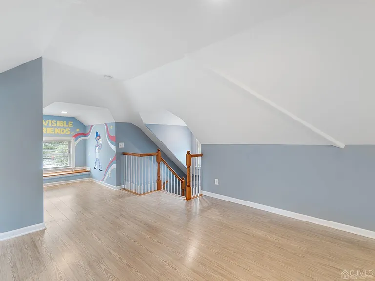 348 1st St #2 — Photo 21