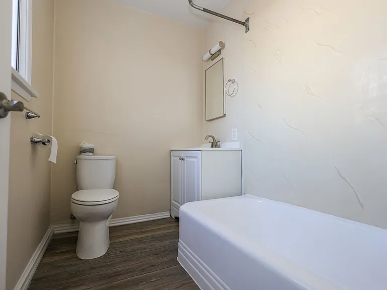506 Avenida Victoria — Photo 7