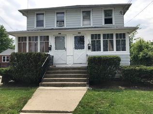 233 Highwood Ave, Highwood, IL