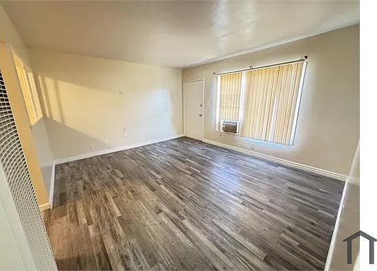 16449 S California Ave — Photo 1