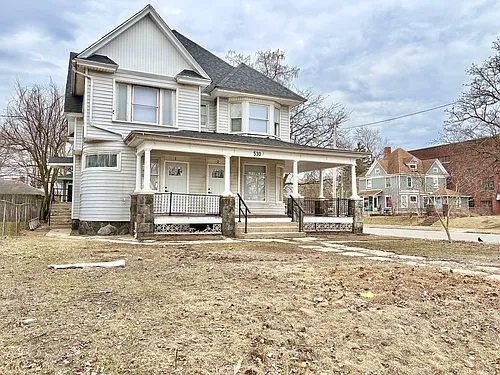 530 S Saint Joseph St Photo 1