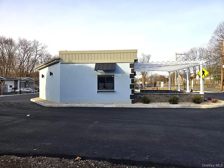 815 Violet Ave — Photo 4