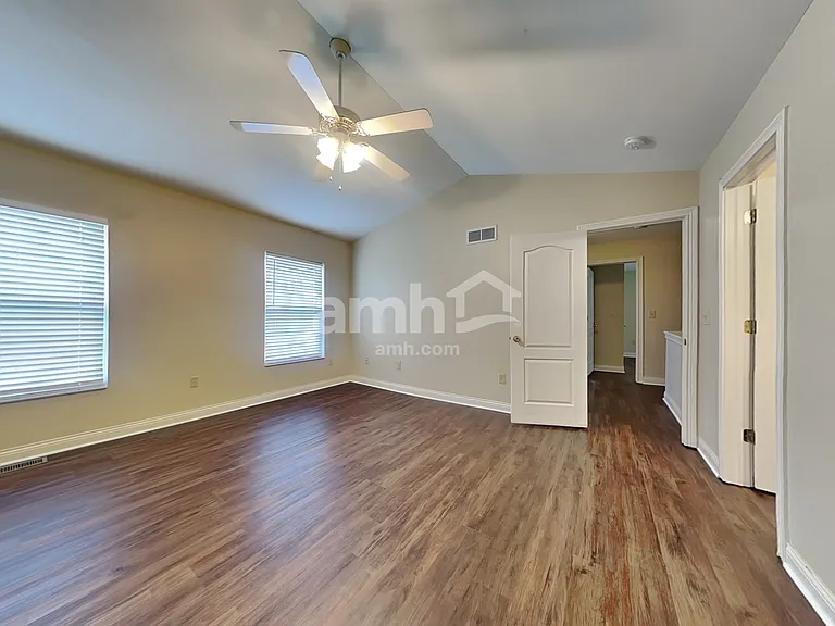 1811 Sumpter Ct — Photo 8