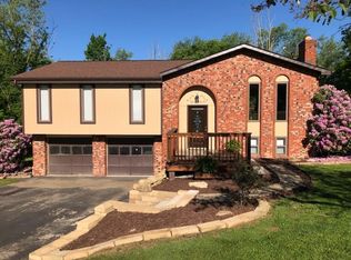 175 Southall Dr, Washington, PA 15301