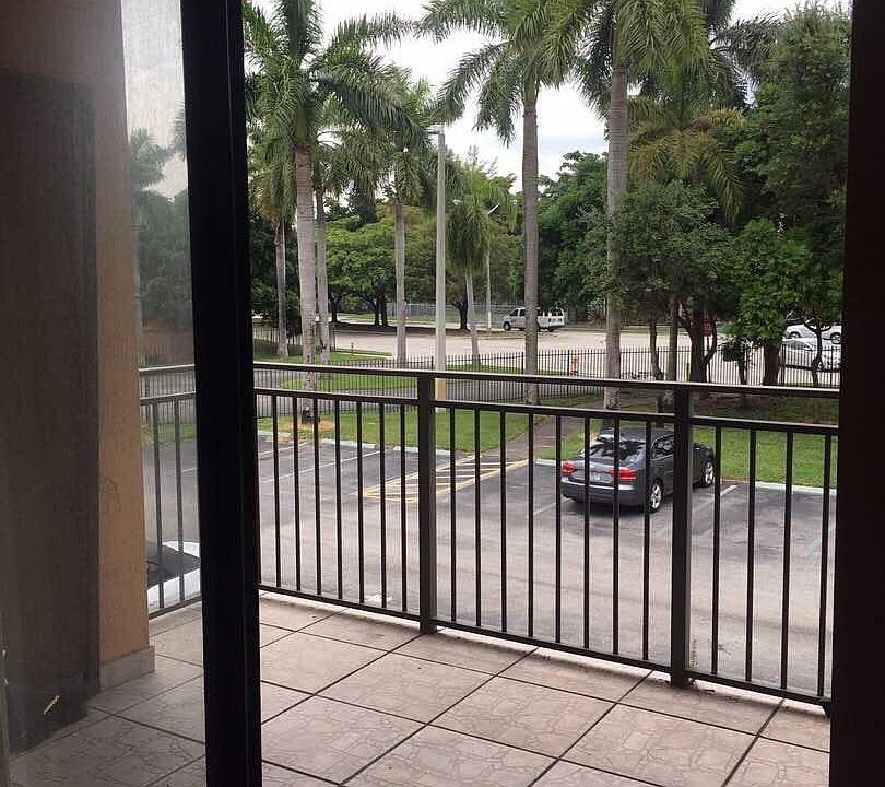 1st image of 9340 Fontainebleau Blvd APT 206