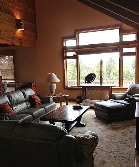 Stirling Dr — Photo 10