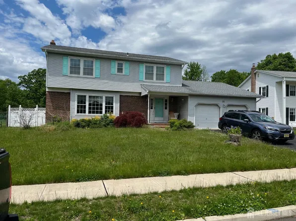 31 Junction Pond Ln, Monmouth Junction, NJ 08852