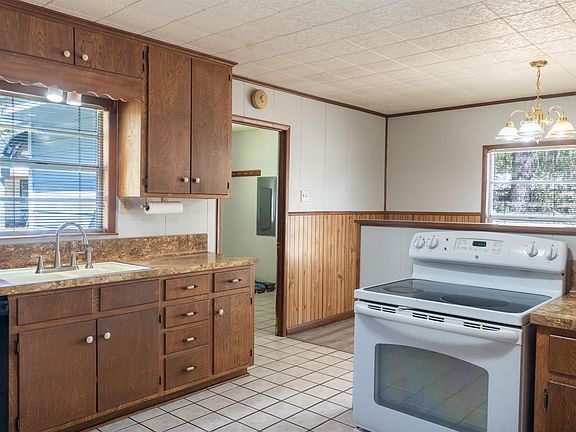 4th image of 595 Rabbit Creek Dr