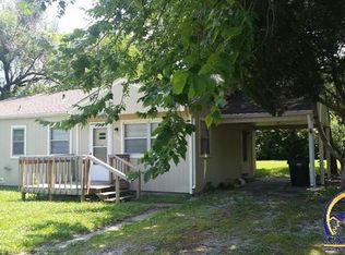 5501 SW Huntoon St, Topeka, KS 66604