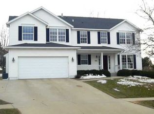 6914 Amhurst Dr SW, Cedar Rapids, IA 52404