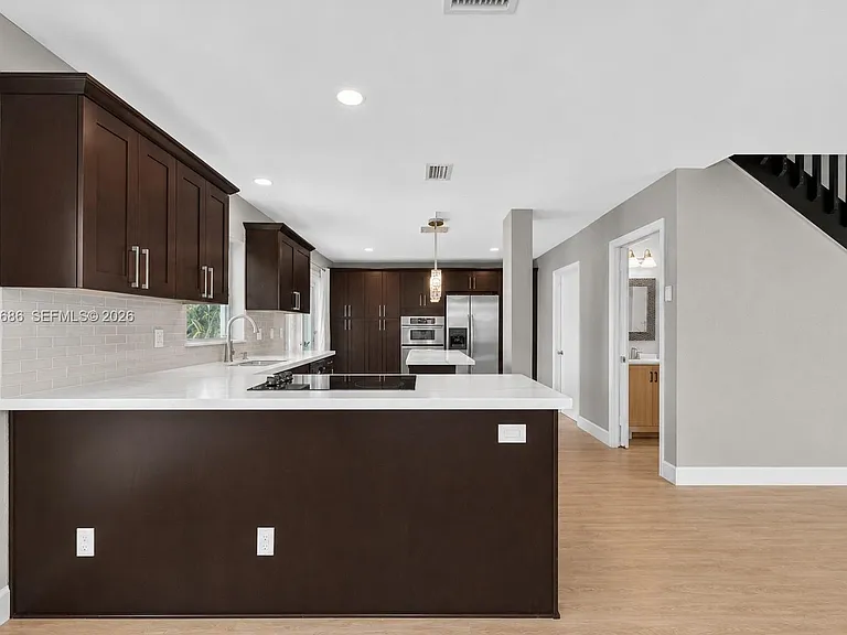4848 Grapevine Way #4848 — Photo 5