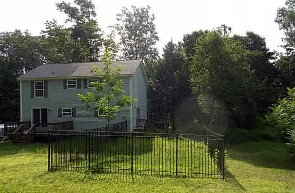 152 Exeter Rd — Photo 1
