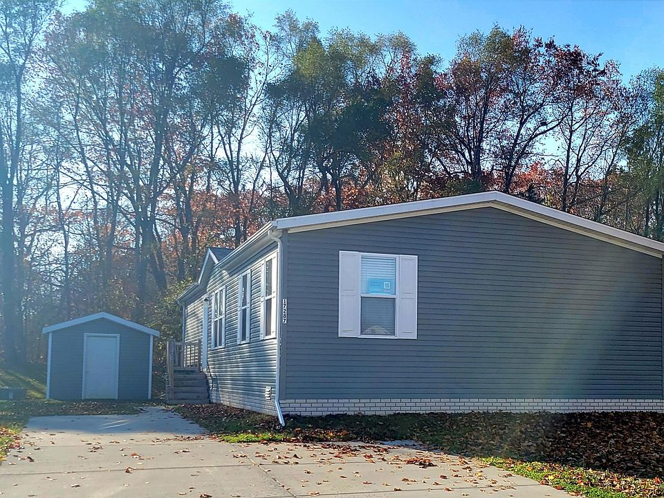 1st image of 17287 Roberts Dr