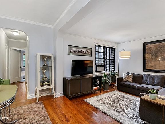 2nd image of 45 Park Ter W APT 4E