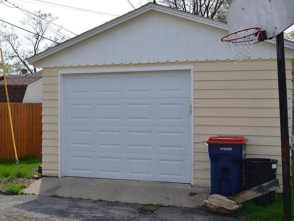 4th image of 515 Vine St