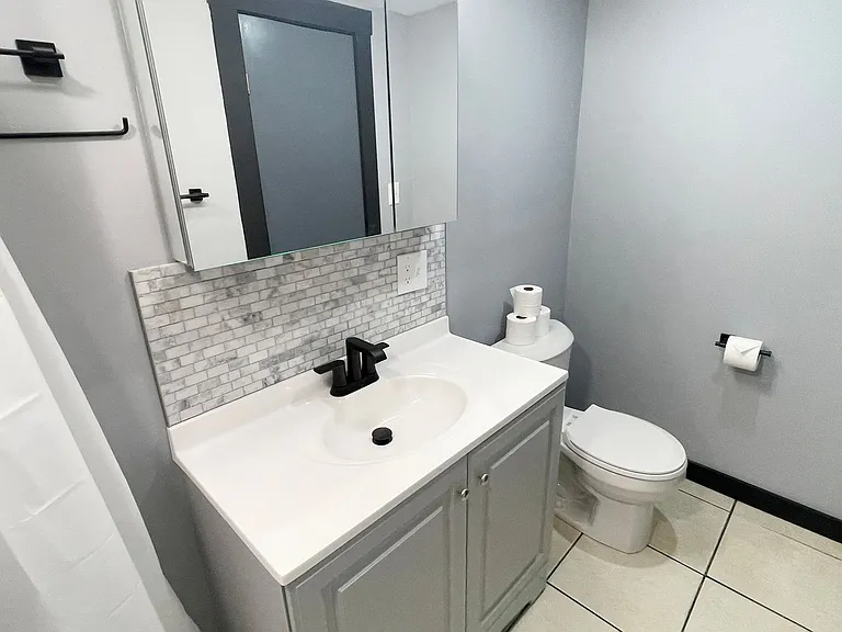 264 West St — Photo 21