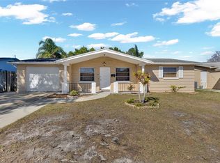 1025 Deal Ln, Holiday, FL 34691