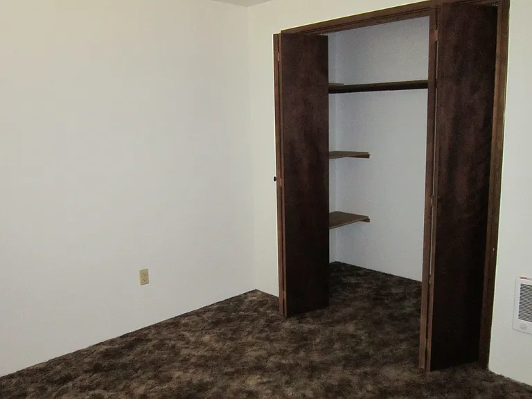 626 Van Ness Ave — Photo 11