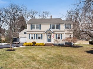 87 Amwell Rd, Millstone Boro, NJ 08844