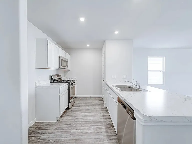 868 Eagles Nest Dr — Photo 5