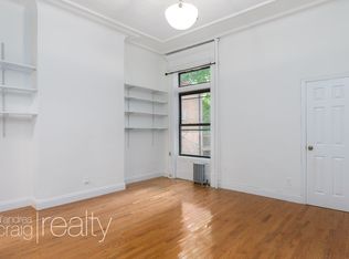 628 2nd St #2R, Brooklyn, NY 11215