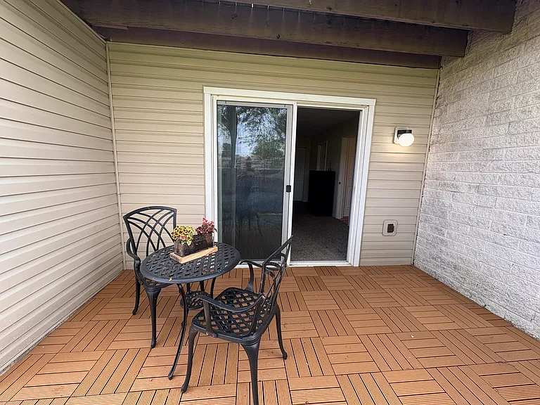 Perry Lake Village — Photo 14
