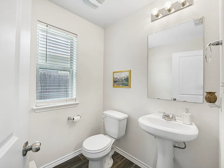 140 Witchhazel Way — Photo 8
