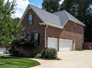 404 Savannah Rdg, Murfreesboro, TN 37127