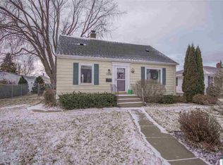 1106 E 4th St, Superior, WI 54880