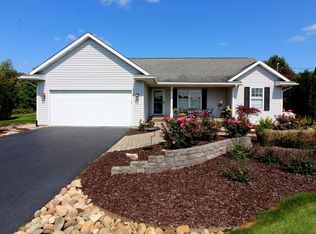 2615 Treeline Dr, East Leroy, MI 49051