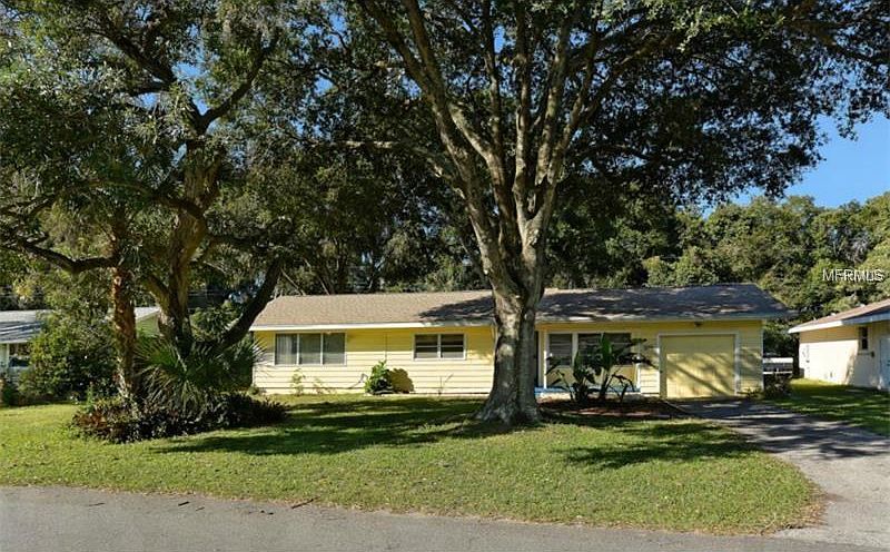 1st image of 390 S Pelican Dr