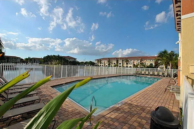 Coronado At Doral V Condo — Photo 3