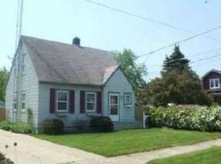 1817 44th St, Kenosha, WI 53140