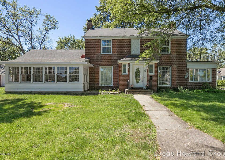 1st image of 556 Washington Ave