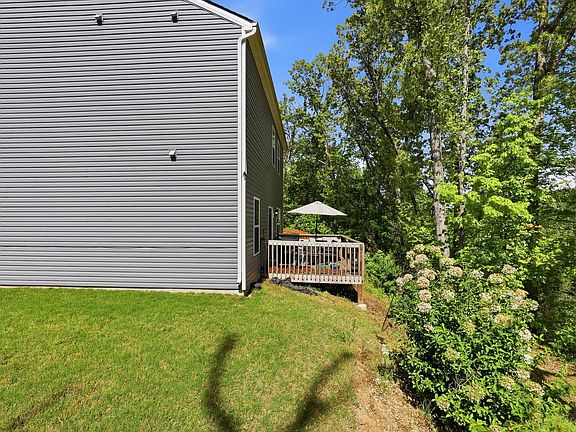 3rd image of 9700 War Admiral Ln