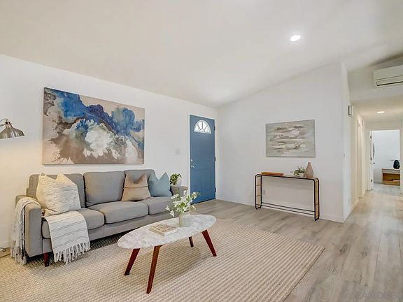 3rd image of 8948 Gramercy Dr