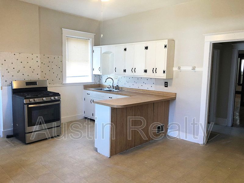 1st image of 4345 Bates St #1