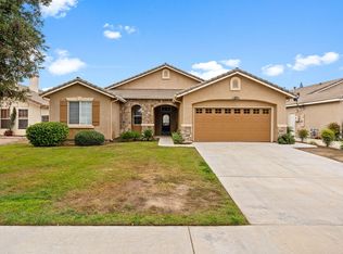 1331 E Dorothea Ave, Visalia, CA 93292