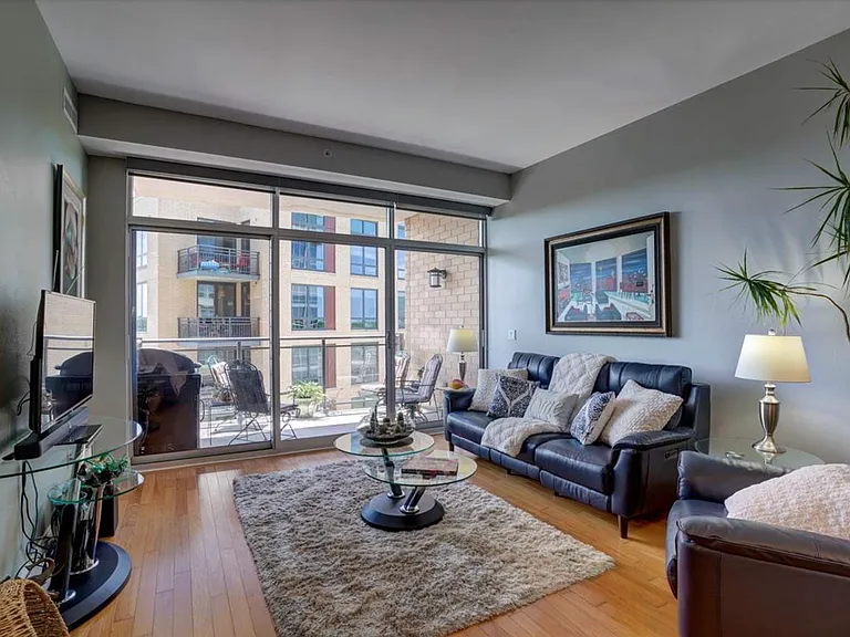 625 N Segoe Rd — Photo 10