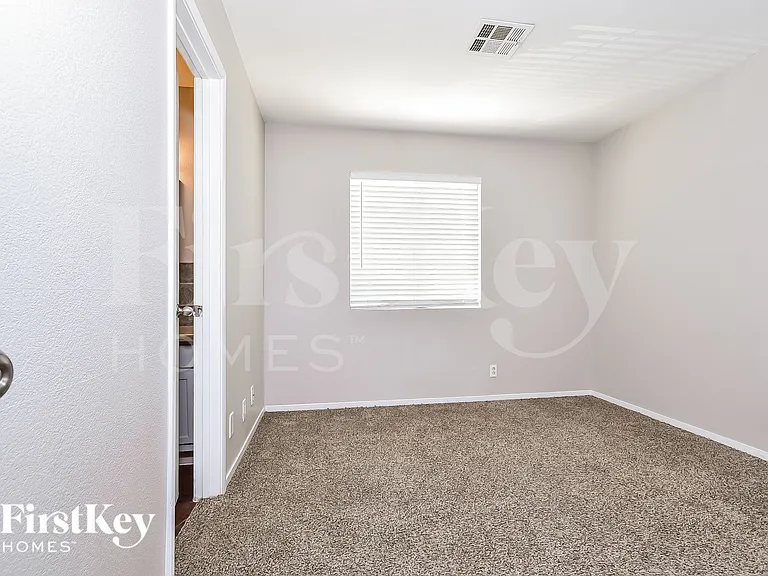7233 Scenic Desert Ct — Photo 11