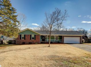 11 Wiltshire Ct, Taylors, SC 29687