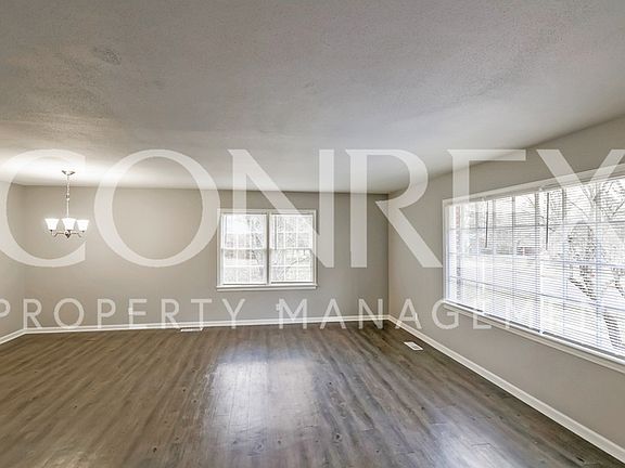 5th image of 2608 Juniper Ln