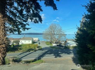 102 E North Camano Dr, Camano Island, WA 98282