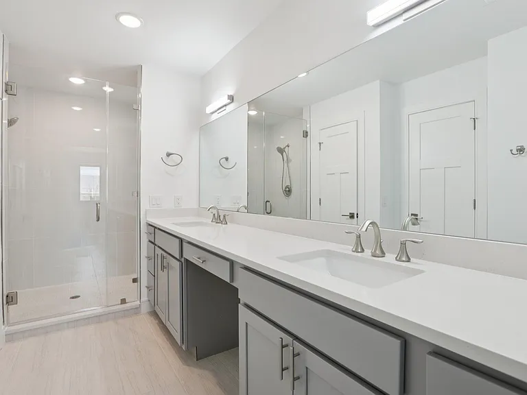 302 Tesla Cir — Photo 28