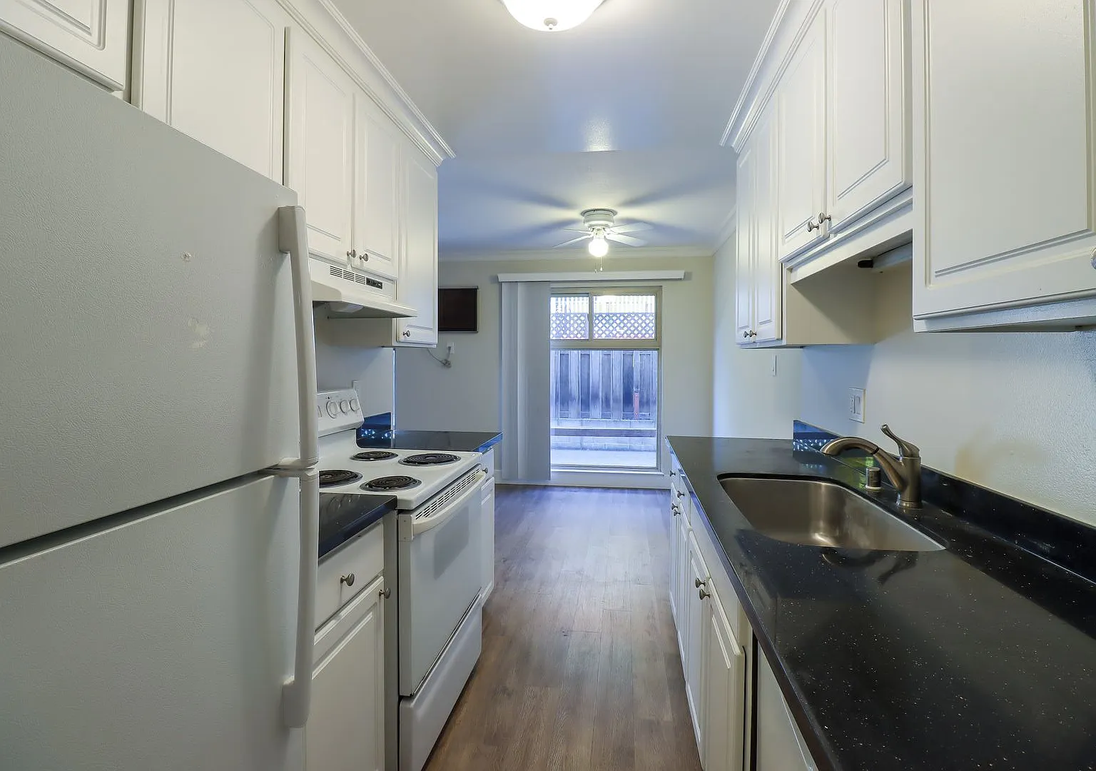 4747 Atherton Ave — Photo 3