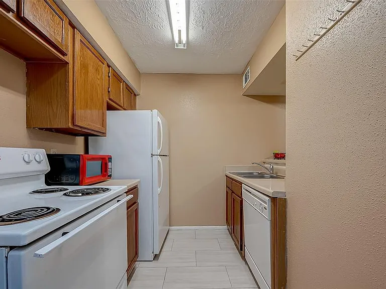10555 Turtlewood Ct #1109 — Photo 17