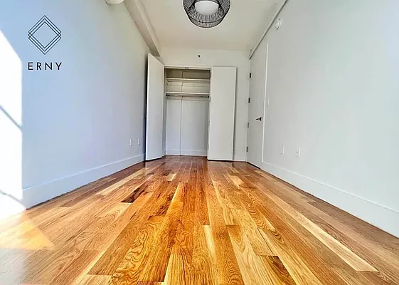 Rented by ERNY LLC | media 9