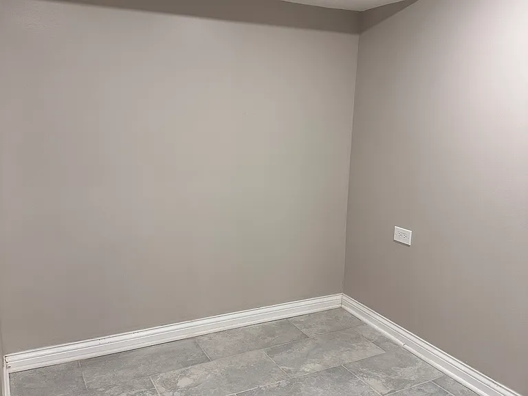 2908 W 38th Pl #BASEMENT — Photo 13