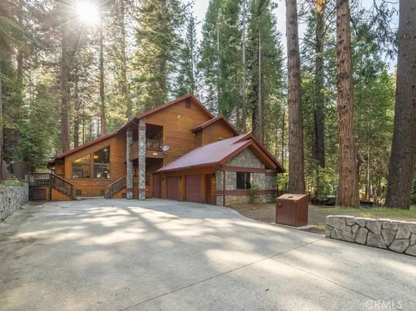 7724 Forest Dr, Fish Camp, CA 93623